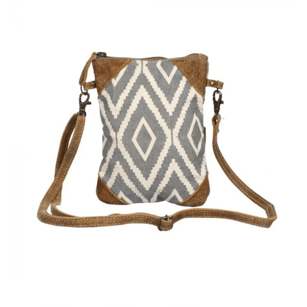 NWT Myra Gladden Cross Body Purse